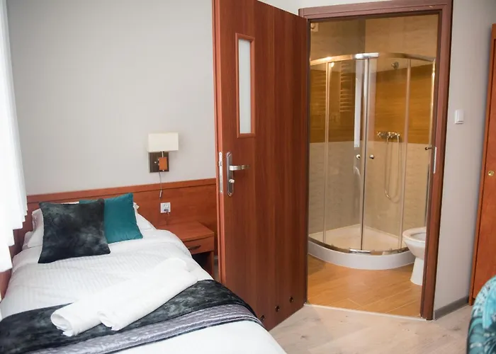 Geris מלון דירות 3*