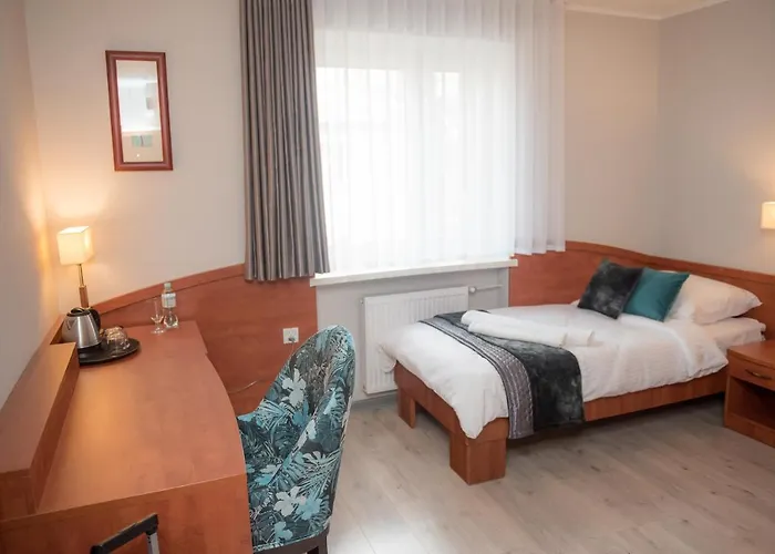 מלון דירות Geris צ'סטוצ'ובה